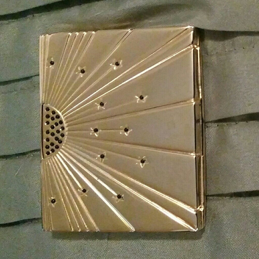 Estee Lauder compact